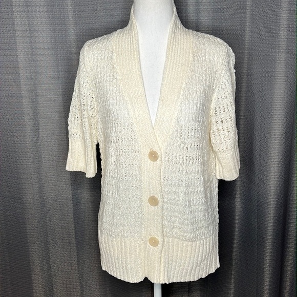 COLDWATER CREEK SHORT SLEEVED CREAM BUTTON FRONT SWEATER SIZED LARGE 14 - Picture 1 of 7